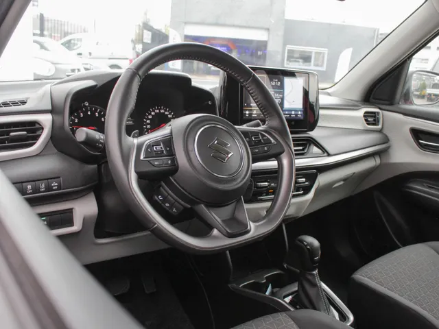 Suzuki Swift 1.2 Style Smart Hybrid Automaat | € 2200,- DEALERKORTING! | Alle kleuren leverbaar!