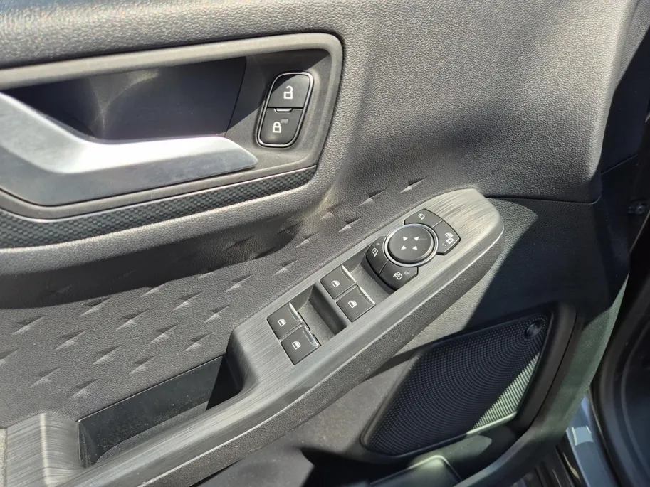 Ford Kuga 2.5 PHEV Vignale | Climate Control | Cruise Control | Navigatie | Camera | Stoelverwarming | Panoramadak | Stoelverwarming voor en achter |