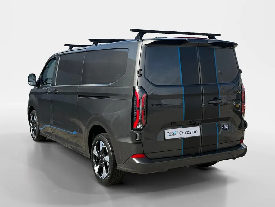 Ford Transit Custom 300 2.0 TDCI L2H1 Sport | Automaat | Adapt. Cruise control | BLIS | Winter pack | Elektr. bestuurdersstoel | Parkeersensoren voor en achter | Achteruitrijcamera | Navigatie | Apple carplay & Android auto | 18' lichtmetalen velgen | Bovag garantie |
