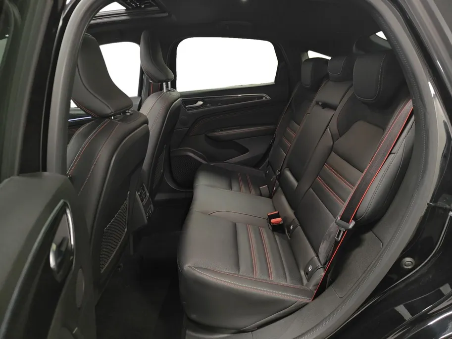 Renault Arkana 1.6 E-Tech Hybrid 145 R.S. Line | CarPlay/Android Auto | Camera | Navigatie | Adaptive Cruise | Climate Control | Keyless Entry | Sportieve R.S. Line