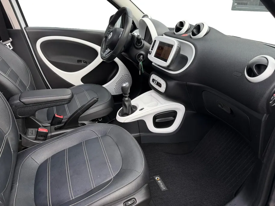 smart Forfour 1.0 Turbo Prime | Zeer nette auto | Open dak | Climate Control | Achteruitrijcamera | Navigatie | Stoelverwarming | Volledig onderhouden |
