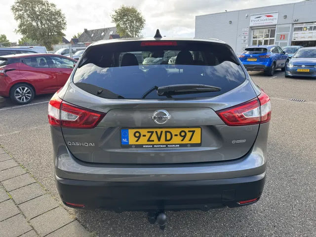 Nissan QASHQAI 1.2 Connect Edition. Trekhaak 13p (max. 1.200kg)
