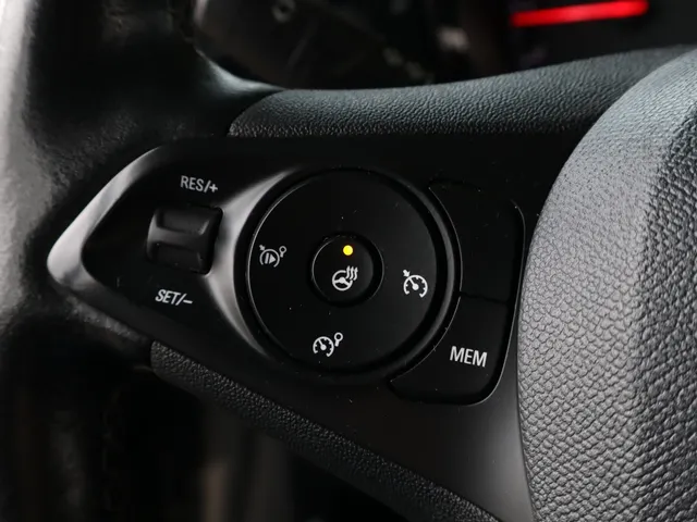 Opel Corsa 1.2 Edition | Stuur & stoelverwarming | Trekhaak