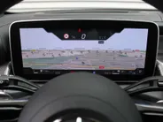 Mercedes-Benz GLC 300e 4MATIC AMG Line | 360 Camera | Schuifdak | Cruise adapt. | 20' LM | HUD | Treeplanken | Dodehoek detectie | Stoelverwarming + geheugen | BTW auto |