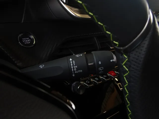 Peugeot e-208 EV GT 50 kWh