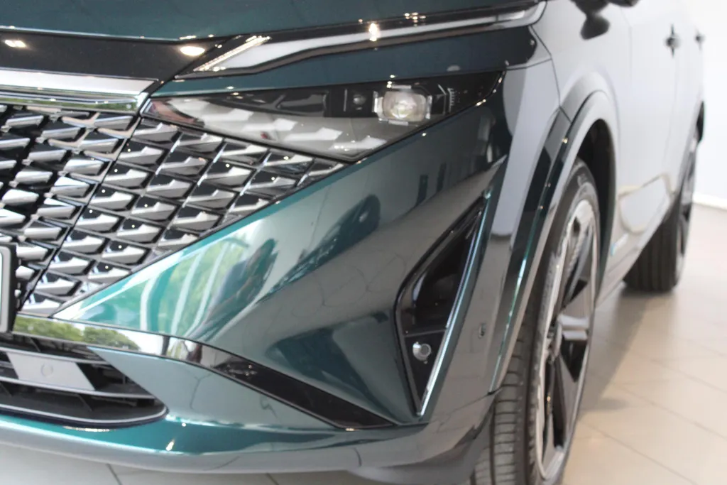 Nissan QASHQAI 1.5 e-Power N-Design |Nieuwe sterke motor|Coldpack|Panoramisch dak|Camera rondomzicht|Parkeersensoren voor en achter|Naviagatie|Apple carplay&Android auto|20inch Lichtmetalenwielen|Alcantara bekleding|