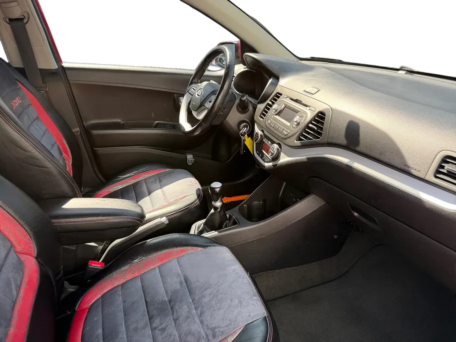 Kia Picanto 1.0 DynamicLine | Dealer onderhouden |Climate control & cruise control | Bluetooth | Lichtmetalen velgen | Metallic lak | Fabrieksgarantie | NAP