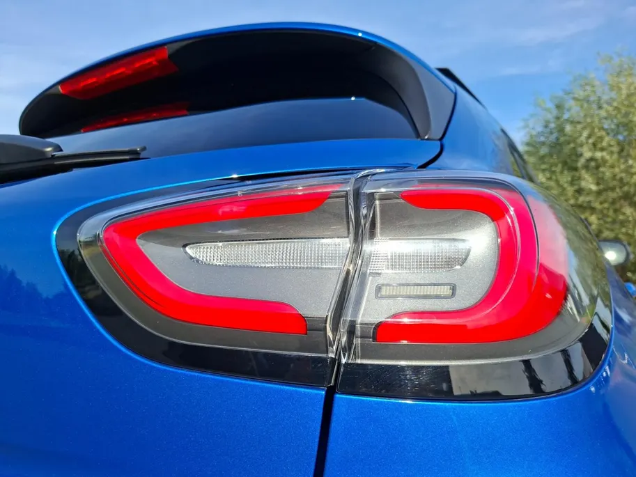 Ford Puma 1.0 EcoBoost Hybrid ST-Line X | NL-Auto | 1e Eigenaar | Panoramadak | Winterpack | Driver assistancepack | Afn. Trekhaak |  B&O Audio | Adaptive Cruisecontrol | Dodehoekdetectie | Climate Control | 18' Lichtmetaal | Dealer onderhouden! |