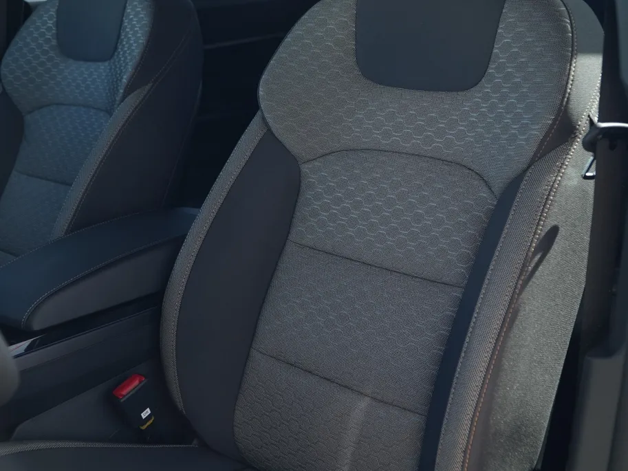 KGM Torres Hybrid 1.5T-GDI Bronze | Cruise control | Carplay | PDC | Clima