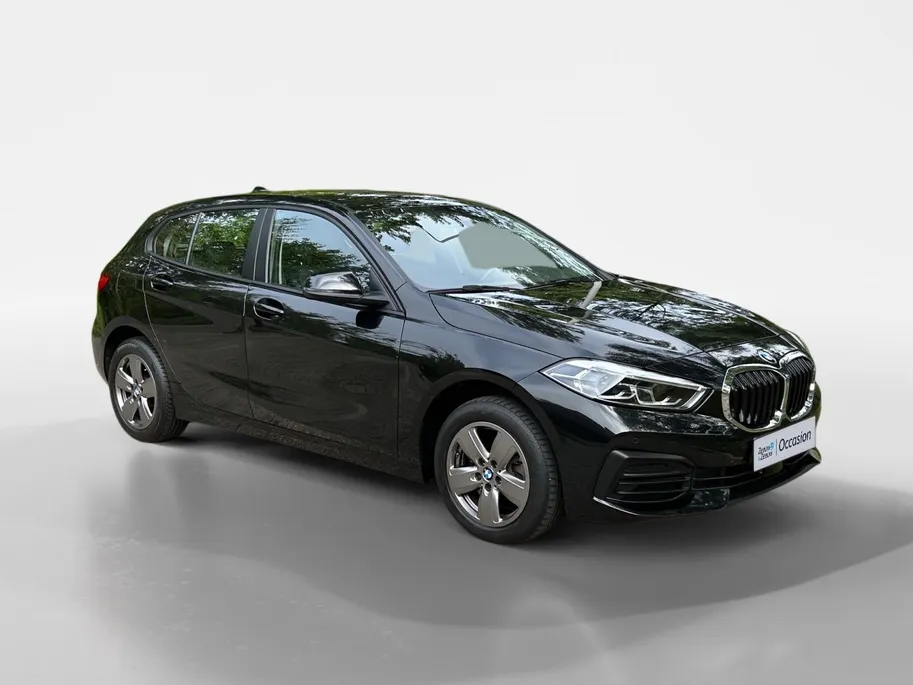 BMW 1 Serie 116i Introduction Edition Navi , parkeersensoren , climate , cruise , tel , lm velgen .