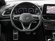 Volkswagen T-Roc 1.5TSI/150PK R-Line Business+ · Panoramadak · Trekhaak · Camera · Apple/Android Car Play · Navigatie · Stoelverwarming · Garantie t/m 09-10-2027 of 100000km.