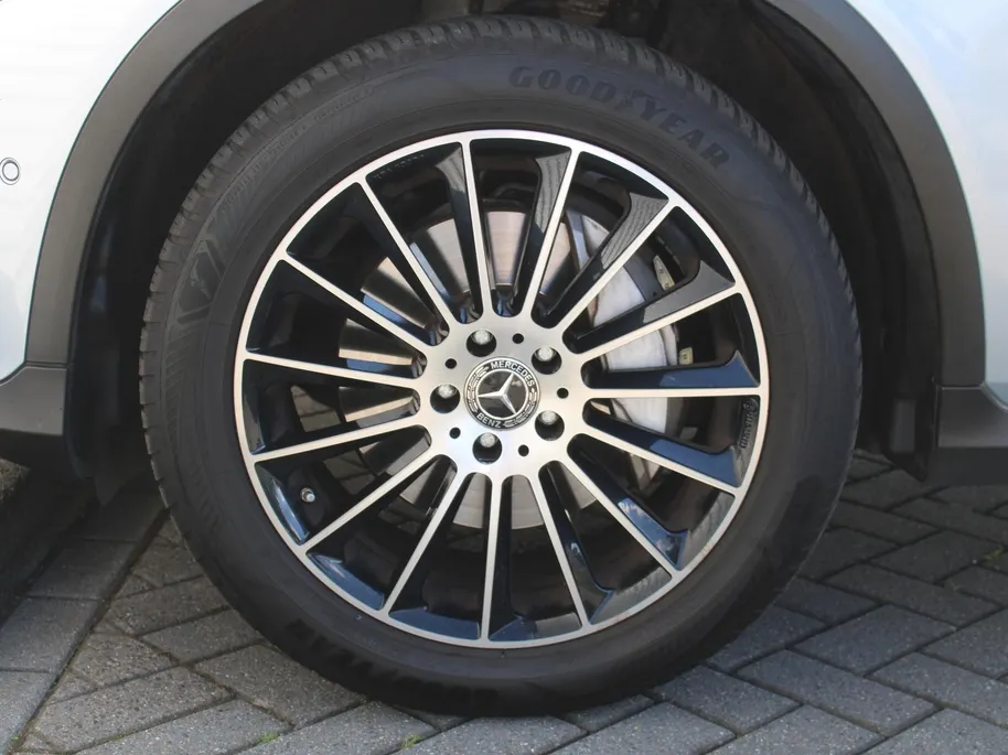Mercedes-Benz GLC 250 4MATIC Premium Plus | Elek. stoelverstelling + achterklep | Stoelverwarming | Navi | Camera | Leer | Dodehoek detectie | 19' LM |