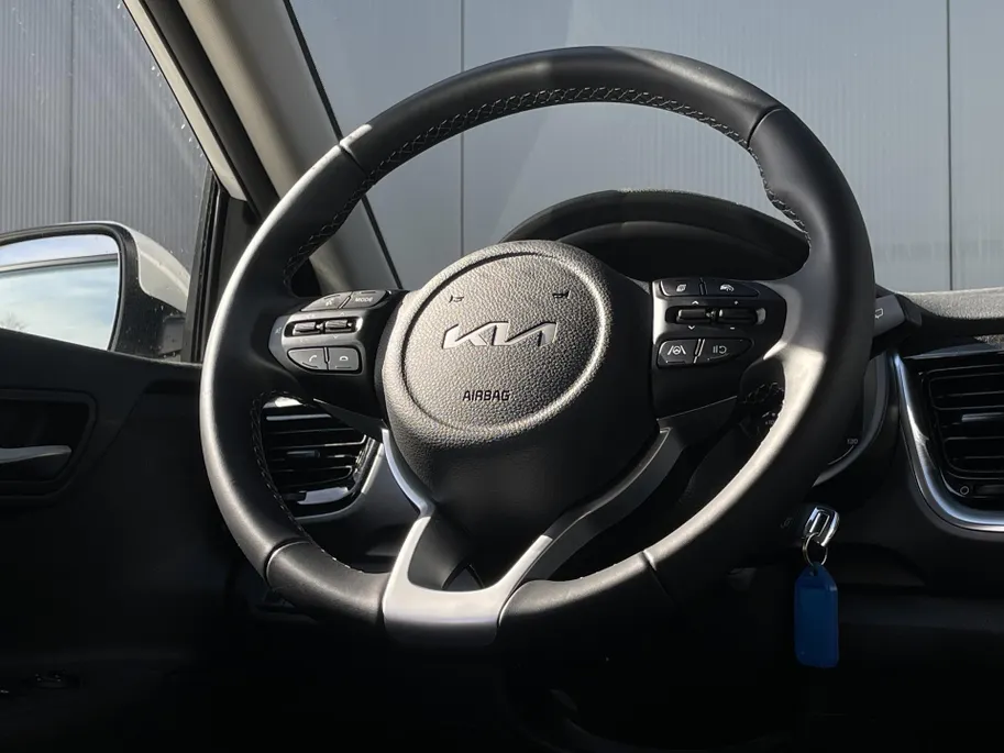 Kia Stonic 1.0 T-GDi MHEV DynamicLine | Virtual | Camera | LED | Climate Control | Cruise Control | Lane Assist | Ex-Demo |