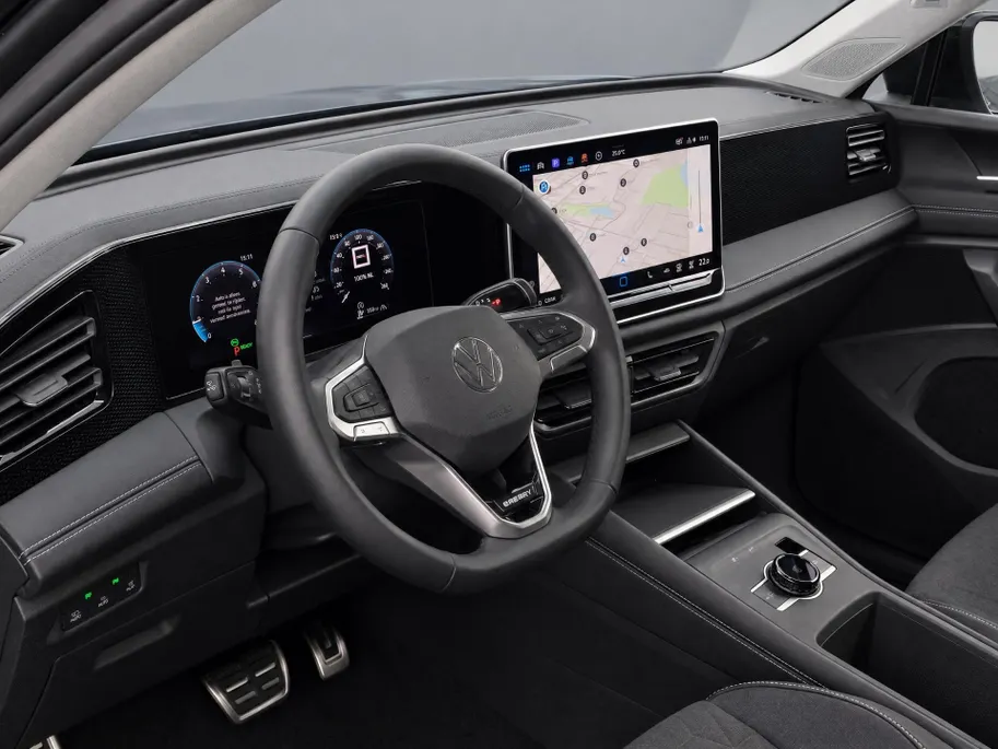 Volkswagen Tiguan 1.5eTSI/150PK Energy · Trekhaak · Stoelverwarming · Apple/Android Car Play ·  Navigatie ·  360°Camera + Parkeersensoren · Garantie t/m 21-01-2028