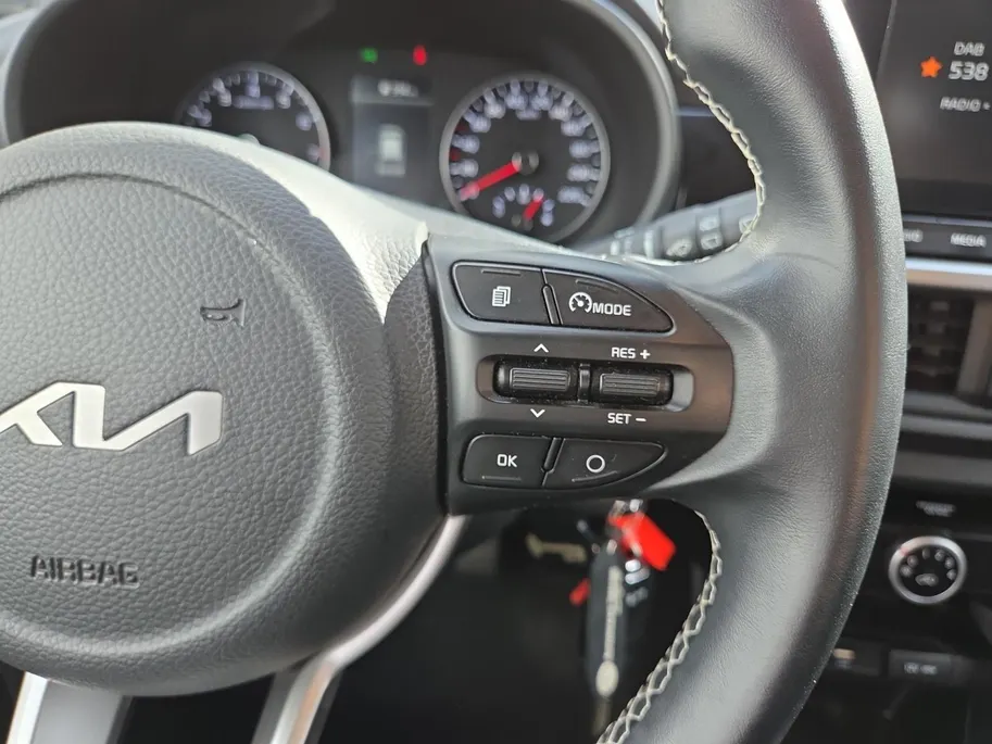 Kia Picanto 1.0i DynamicLine 1e Eigenaar | Dealer onderhouden | Camera | Apple Carplay & Android Auto | Metallic lak | Lichtmetalen velgen | Fabrieksgarantie | NAP