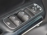 Mercedes-Benz GLA 250 e AMG Line l Trekhaak l Stoelverwarming l Achteruitrij camera