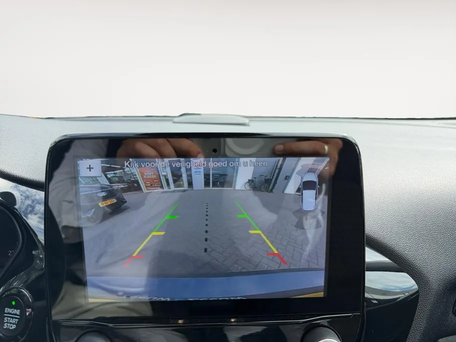 Ford Fiesta 1.0 EcoBoost Titanium | Stoel/Stuur en voorruit verwarming | Navigatie | Apple Carplay | Android Auto | Achteruitrijcamera | All Season Banden |