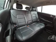 Kia Sportage 1.6 GDI DynamicLine | Dealer Onderhouden | Stoelverwarming voor en achter | camera | Navigatie | Cruise Control | LM Velgen 17' | Lader | 12 Maanden BOVAG Garantie |