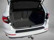 Škoda Karoq 1.5TSI/150PK ACT Sportline Business · Trekhaak · Camera · Stoelverwarming · Apple/Android Car Play · Navigatie ·