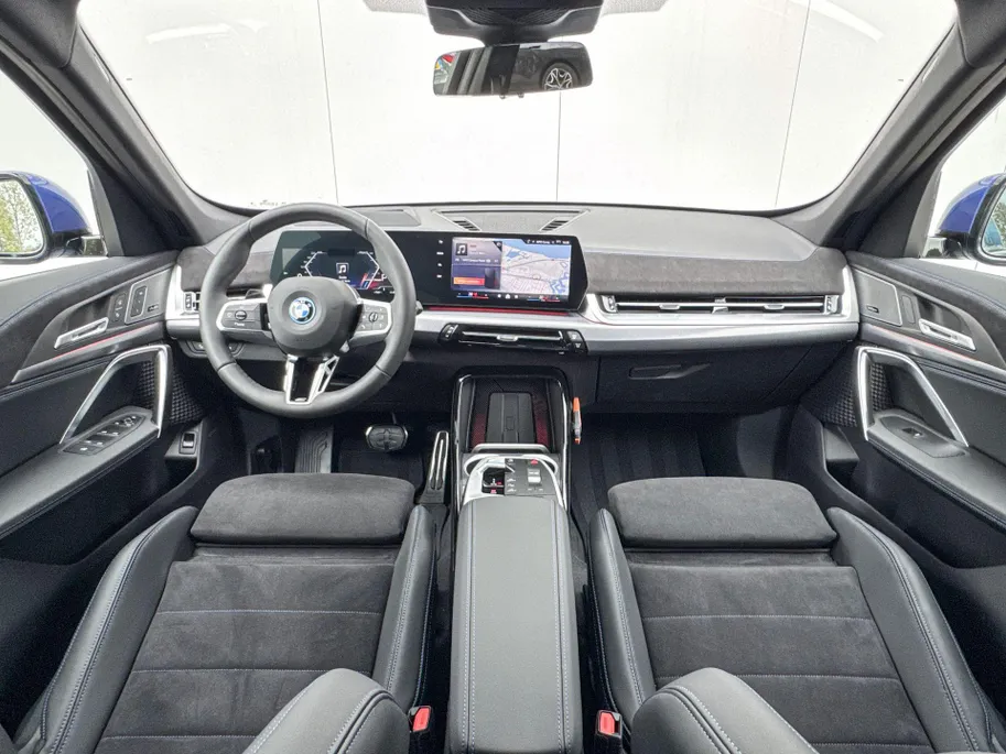 BMW iX1 eDrive20 67 kWh