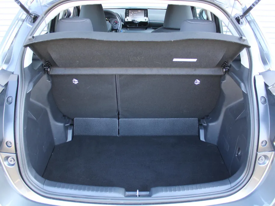Mazda 2 Hybrid 1.5 Agile | Stuur-/stoelverwarming | Camera | 15" LM | Cruise adapt. | Airco |