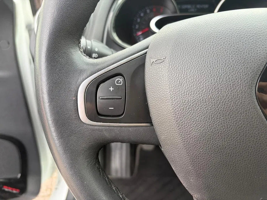 Renault Clio Estate 0.9 TCe Limited | Navigatie | Airco | Cruise Control | LM Velgen | 1e Eigenaar Dealeronderhouden