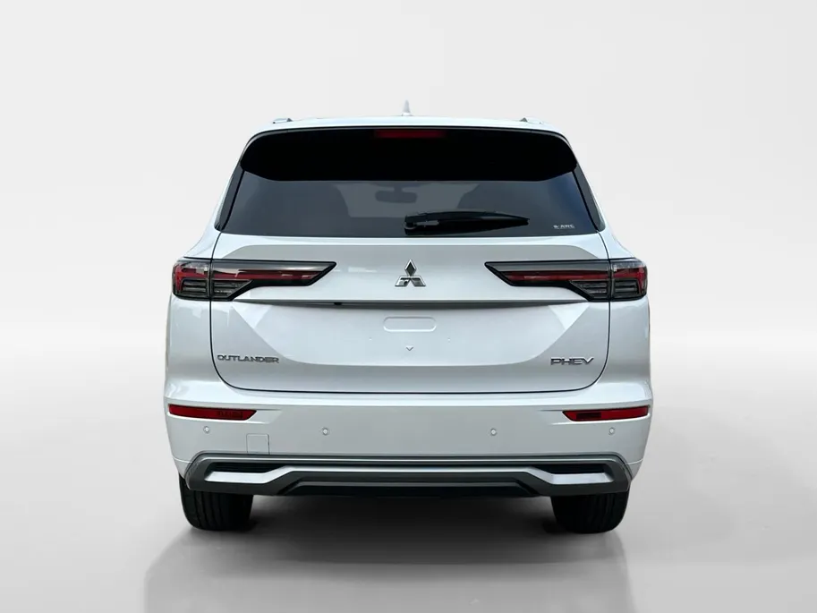Mitsubishi Outlander 2.4 PHEV Instyle | 6000 EURO KORTING | NU DIRECT LEVEBAAR | 8 JAAR GARANTIE |