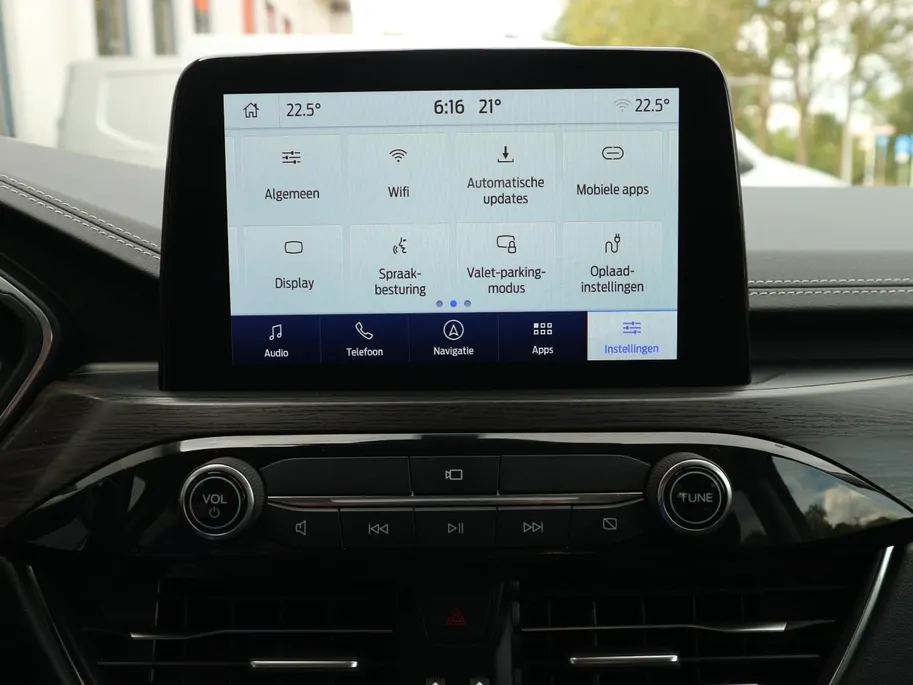Ford Kuga 2.5 PHEV Vignale | TREKHAAK | PANO | HUD | ADAP CRUISE | WINTER |
