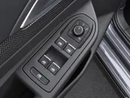 Volkswagen Golf 1.5eTSI/150PK R-Line · Navigatie · Trekhaak · Apple/Android Car Play · Dodehoeksensoren · Stoelverwarming ·  Garantie t/m 08-01-2031 of 100000km.