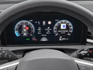 Volkswagen T-Roc 1.5eTsi/150PK R-Line · Trekhaak · Camera · Navigatie · Apple/Android Car Play · Keyless · Stoelverwarming · Garantie t/m 23-03-2028