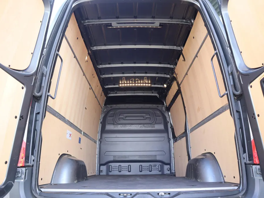 Mercedes-Benz Sprinter 317 CDI L2H2 LED METALLIC