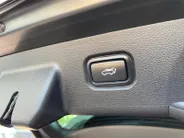 Kia Sportage 1.6 T-GDi Plug-in Hybrid AWD GT-Line *Navi+360Camera*Schuif/kanteldak*Stoelverwarming/ventilatie*Climate Control*Adapt. Cruise Control*Elekt. Stoelen*Harman Kardon Audio*Zeer nette auto!