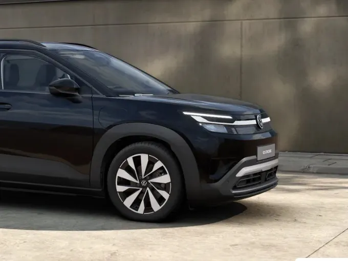 Volkswagen ID. Cross Life 52 kWh accu, 211 PK electrische aandrijving · Comfort Pakket · Trekhaak, afneembaar · Zijruiten achter en achterruit getint ·