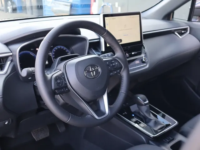 Toyota Corolla Cross Hybrid 140 Dynamic | Stoel/Stuur verwarming | Dodehoek Detectie | Elek. Klep