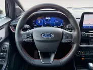 Ford Puma 1.0 EcoBoost Hybrid ST-Line X | Dealer onderhouden |  Automaat | Winter pack | Adapt. Cruise control | BLIS | Elektr. achterklep | B&O audio | Parkeersensoren voor en achter | Achteruitrijcamera | Draadloos opladen mobiel | Bovag garantie |
