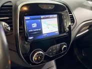 Renault Captur 120PK TCe Intens | 1ste Eigenaar | Navigatie | Climate Control | Camera | Lichtmetalen Velgen | Parkeersensoren | Cruise Control | Park Assist | Bluetooth Audio/Telefoon | Licht & Regen Sensor |