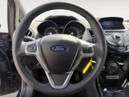 Ford Fiesta 1.0 EcoBoost Titanium | NL auto | Navigatie | Parkeersensor achter | Bluetooth | Cruise control | Verwarmde voorruit |
