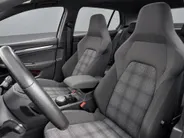 Volkswagen Golf 1.4 eHybrid 245pk DSG GTE · Panoramadak · Camera · Head-Up Display · Inklap. Trekhaak · Apple/Android Car Play · Parkeerassistent · Garantie t/m 19-12-2026 of 100.000km