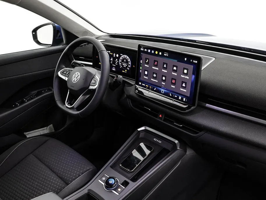 Volkswagen T-Roc Life First Edition 1.5 eTSI 116 PK 7 versn. DSG · Comfort pakket · Achteruitrijcamera ·