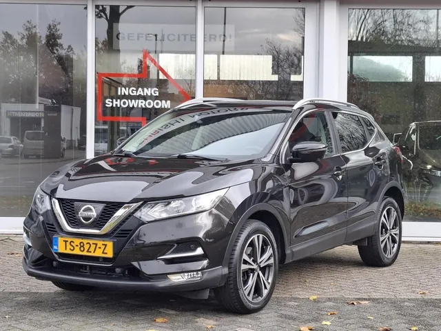 Nissan QASHQAI 1.2 115pk DIG-T XTRONIC N-Connecta | Trekhaak | Panoramadak | Navigatie | 360-Camera | Keyless