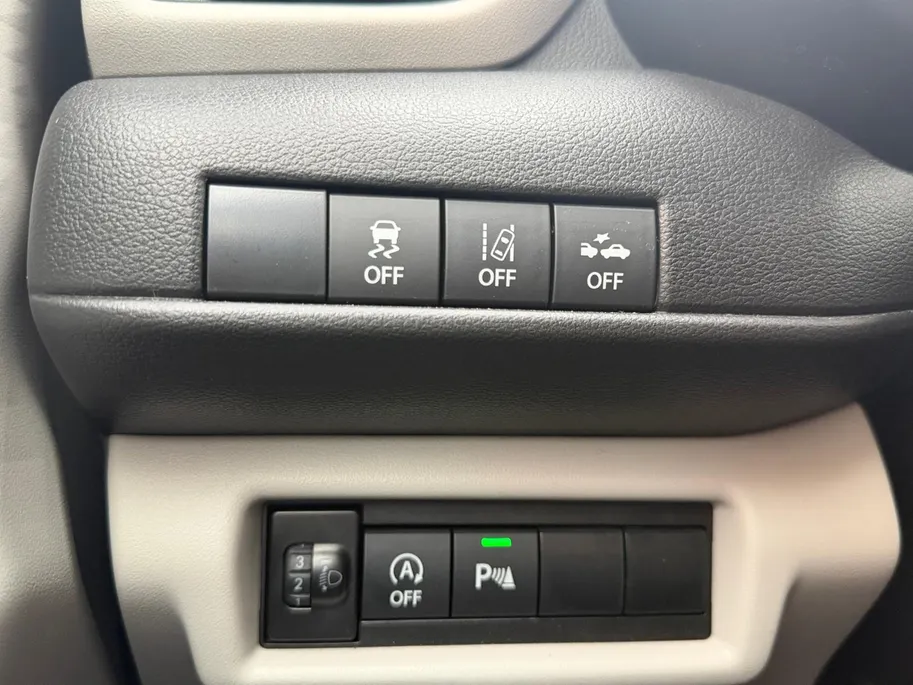 Suzuki Swift 1.2 Select Smart Hybrid 82PK | All Season banden | Navigatie | Climate Control | Adaptive Cruise Control | Achteruitrijcamera | Parkeersensoren achter | Stoelverwarming |