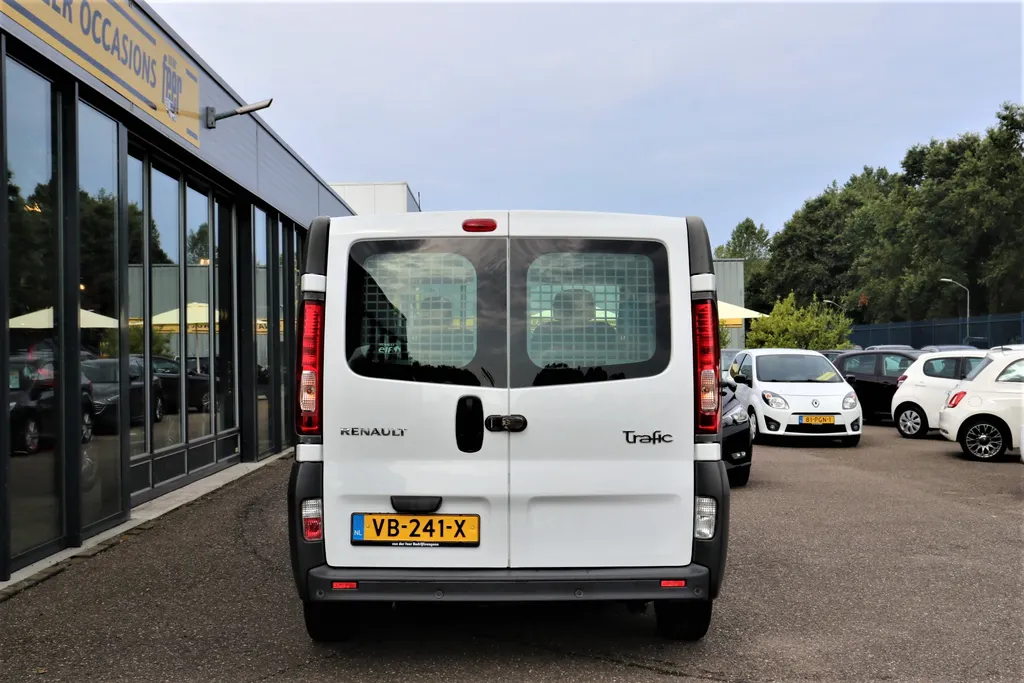 Renault Trafic 2.0 dCi T27 L1H1 Aangepast voor Rolstoelvervoer | | Automaat | Aanpassing voor rolstoelvervoer |