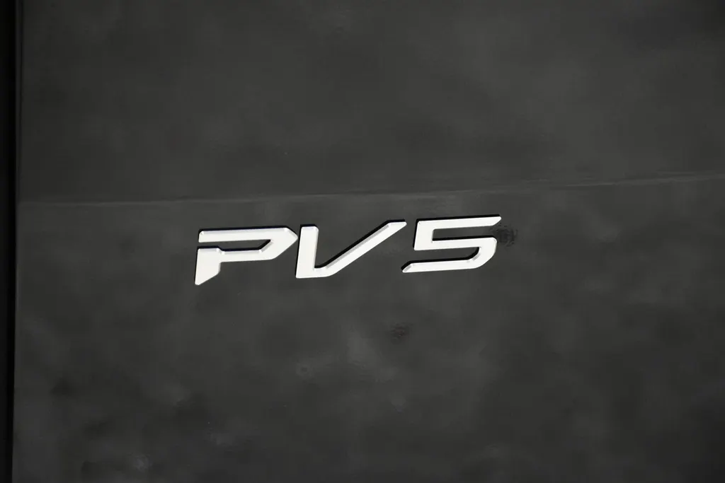 Kia PV5 Passenger 71,2 kWh Plus