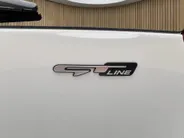 Kia Picanto 1.0 DPi GT-Line Dealer onderhouden | Navigatie | Leder interieur | Climate control | Lichtmetaal |