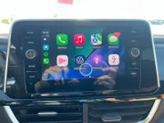 Volkswagen T-Roc 1.5 TSI R-Line Edition *Automaat*Navi via Carplay*Camera*Schuif/kanteldak*Climate Control*Adapt. Cruise Control*LM.Velgen*Zeer nette auto!