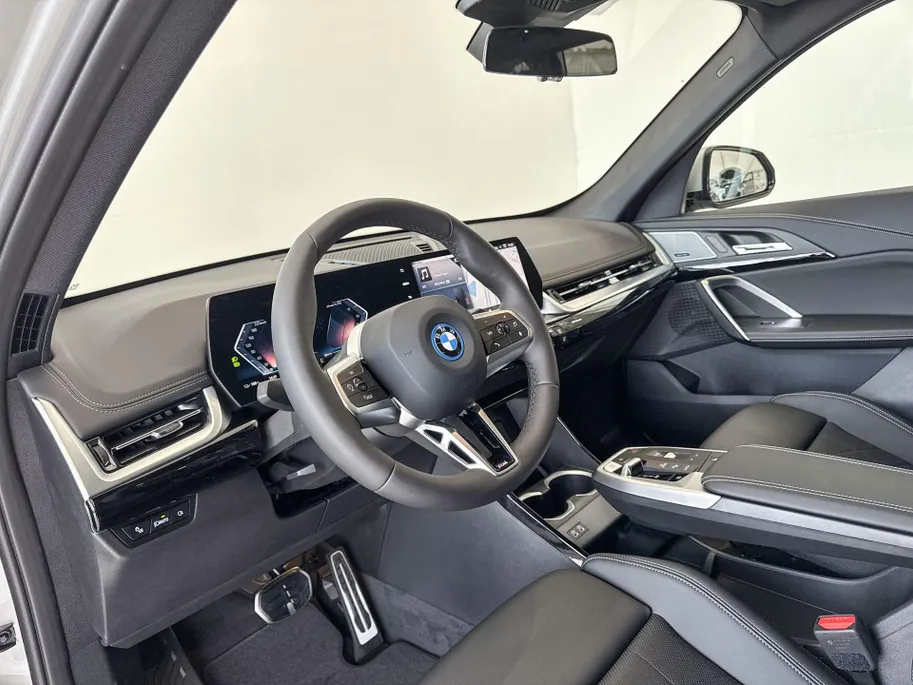 BMW iX1 eDrive20 67 kWh M Sport Edition