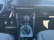 Peugeot 2008 1.2 PureTech 100 Allure | Digitale Cockpit | Apple Carplay en Android Auto | Cruise Control | Climate Control