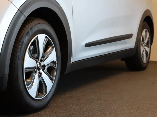 Kia Niro 1.6 GDi Hybrid First Edition