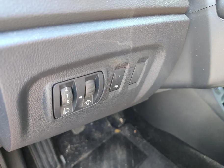 Renault Captur 0.9 TCe Intens | Clima | Camera | Navi | NU Rijklaarprijs! Incl. 12 maanden garantie, APK, Onderhoudsbeurt etc. Premiumpakket gratis! |