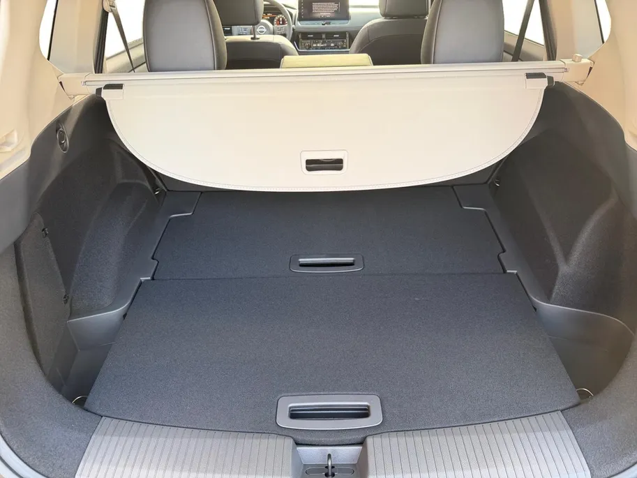 Nissan X-Trail 1.5 e-Power Tekna | Schuif-kanteldak| Stoel/stuur en voorruitverwarming|360 graden camera|